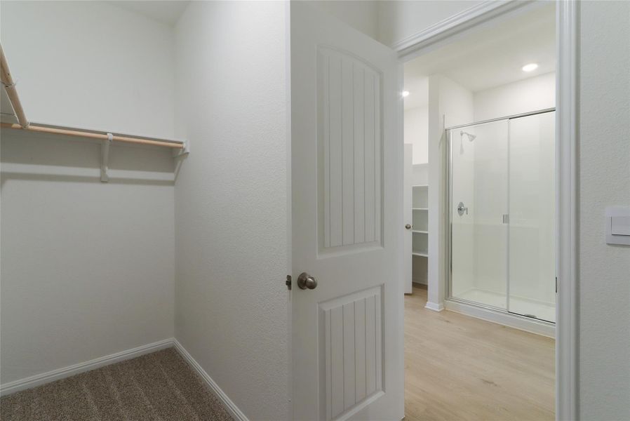 Spacious, unfurnished interior of a new home in Bar W Ranch, Leander (Image 17). Spacious, unfurnished interior of a new home in Bar W Ranch, Leander (Image 17).