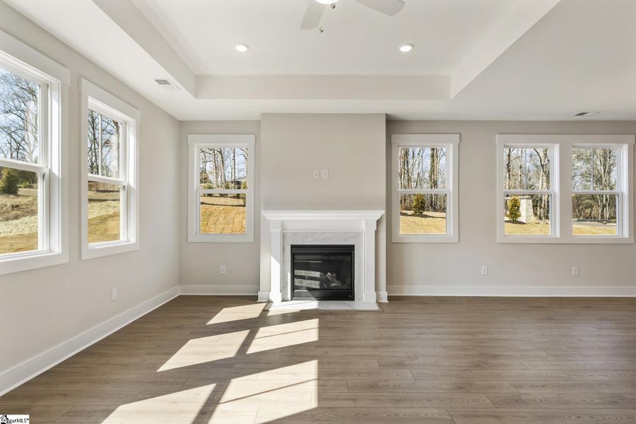 Spacious, unfurnished interior of a new home in Saratoga Oaks, Williamston (Image 18).