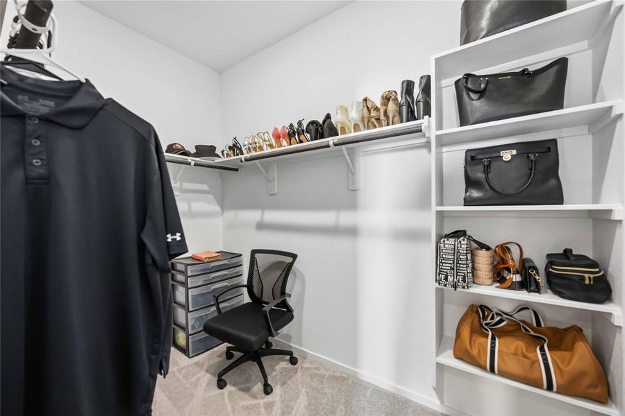 Master Bedroom Closet w/ built in shelves Master Bedroom Closet w/ built in shelves