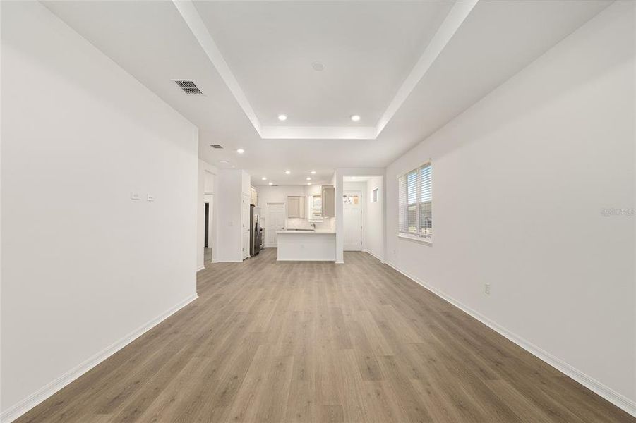 Spacious, unfurnished interior of a new home in , Ocala (Image 19).