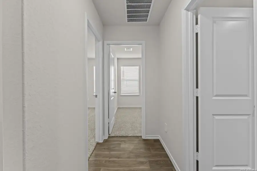 Spacious, unfurnished interior of a new home in Laurel Vistas, San Antonio (Image 21). Spacious, unfurnished interior of a new home in Laurel Vistas, San Antonio (Image 21).
