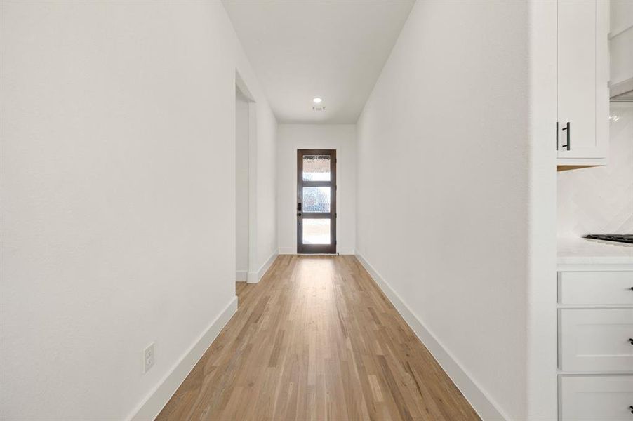 Spacious, unfurnished interior of a new home in Rocky Top Ranch, Reno (Image 20).