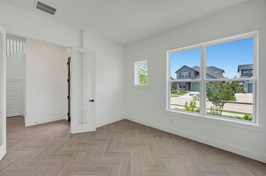 Spacious, unfurnished interior of a new home in Elyson - Grove Row Collection, Katy (Image 28).