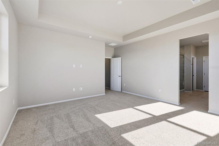 Spacious, unfurnished interior of a new home in Talon Pointe, Thornton (Image 22).