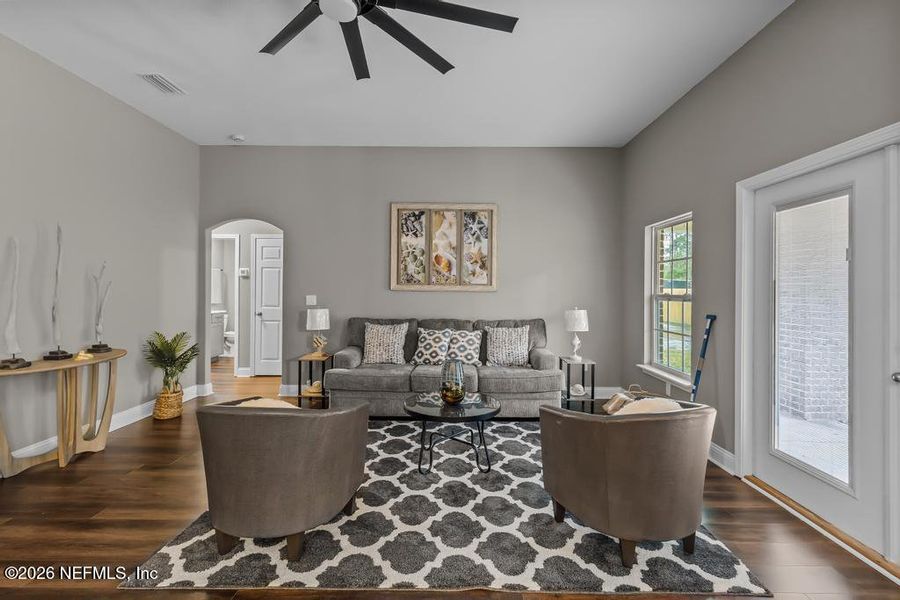 Furnished interior view inside a new home in , Callahan (Image 17).