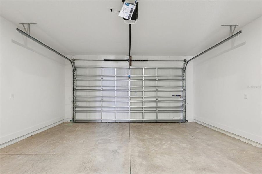 Spacious, unfurnished interior of a new home in Parkview at Hamlin, Winter Garden (Image 11). Spacious, unfurnished interior of a new home in Parkview at Hamlin, Winter Garden (Image 11).