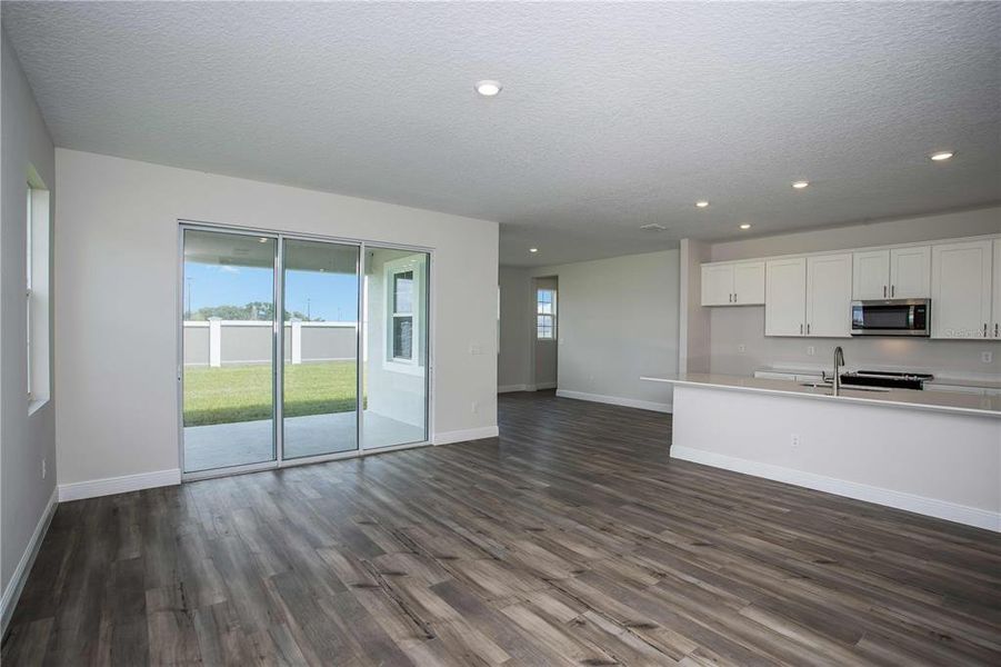 Spacious, unfurnished interior of a new home in Pasadena Woods, Wesley Chapel (Image 23). Spacious, unfurnished interior of a new home in Pasadena Woods, Wesley Chapel (Image 23).