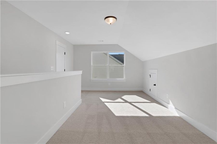 Spacious, unfurnished interior of a new home in Twin Lakes, Hoschton (Image 50).