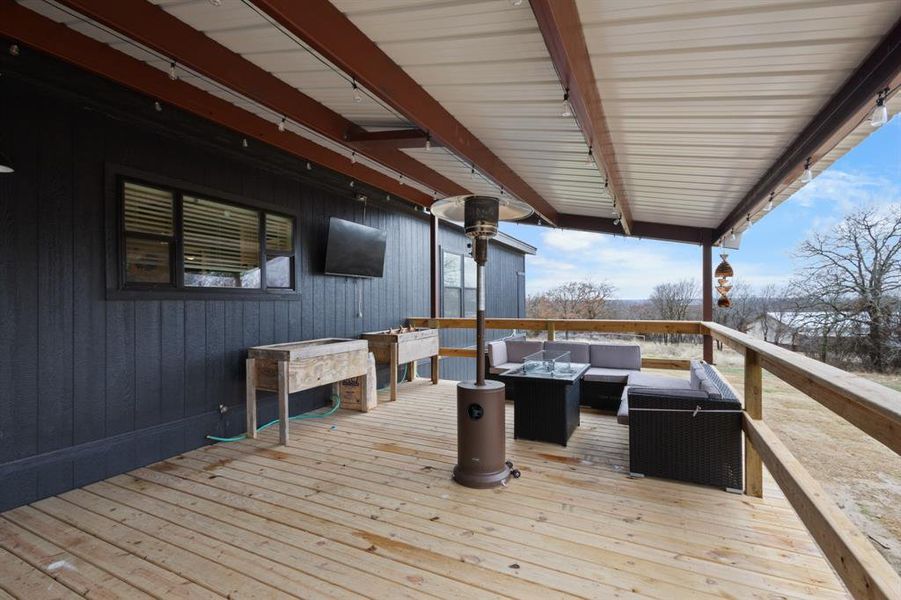Exterior details and patio area of a home in , Decatur (Image 19).