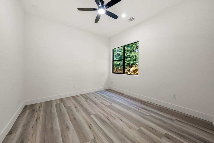 Spacious, unfurnished interior of a new home in , Cedar Park (Image 24).