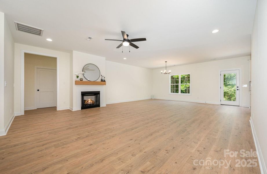 Spacious, unfurnished interior of a new home in , Salisbury (Image 31).