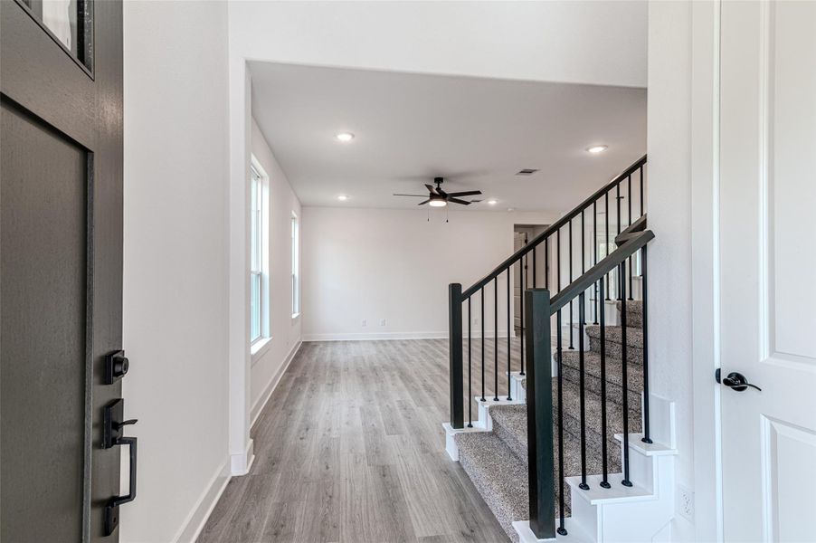 Spacious, unfurnished interior of a new home in , Huntsville (Image 41).