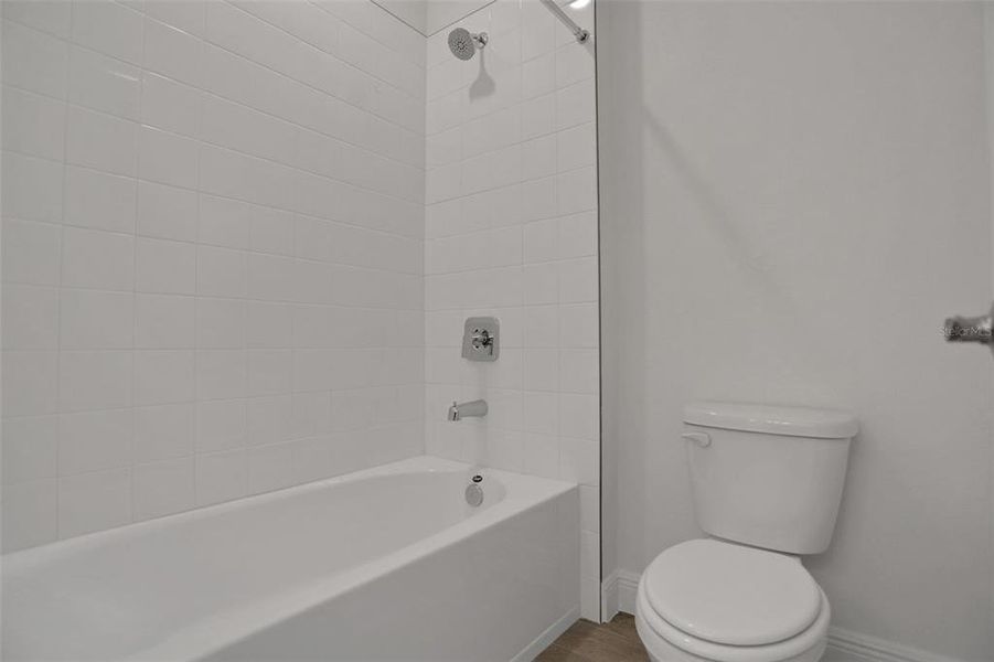 Image 48 of a home in Seaire.