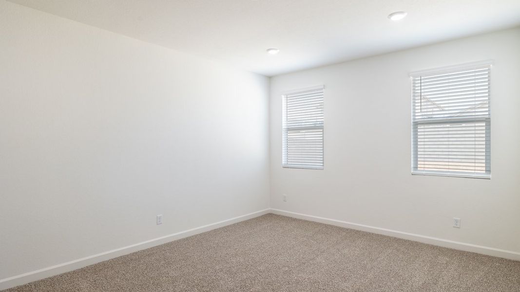 Spacious, unfurnished interior of a new home in Zanjero Pass, Waddell (Image 18).