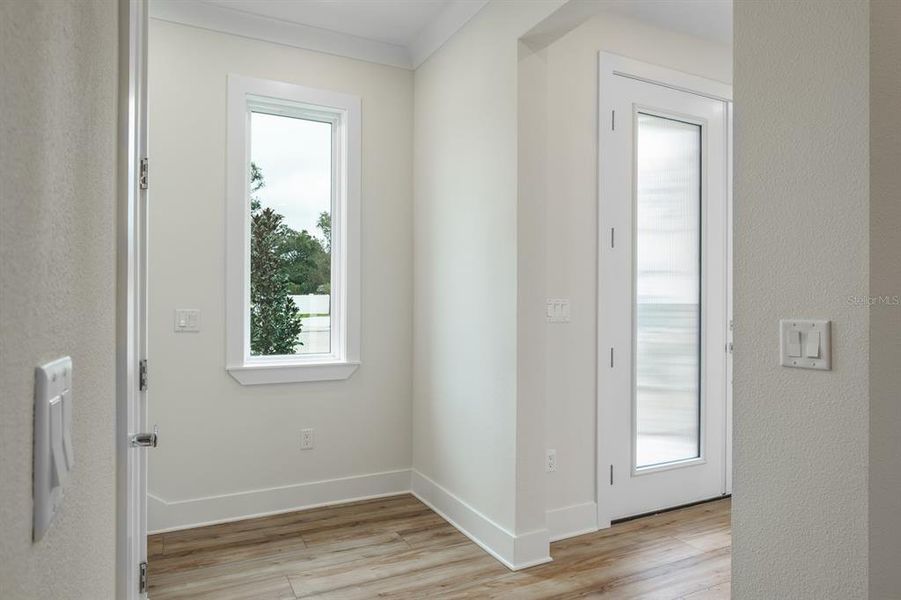 Spacious, unfurnished interior of a new home in , Palm Harbor (Image 29).
