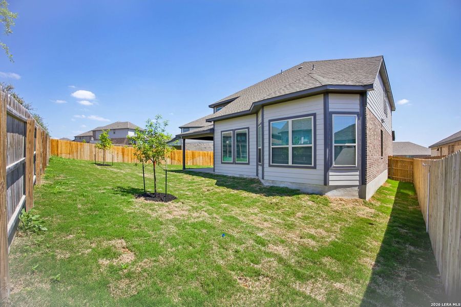 Exterior details and patio area of a home in , San Antonio (Image 4).
