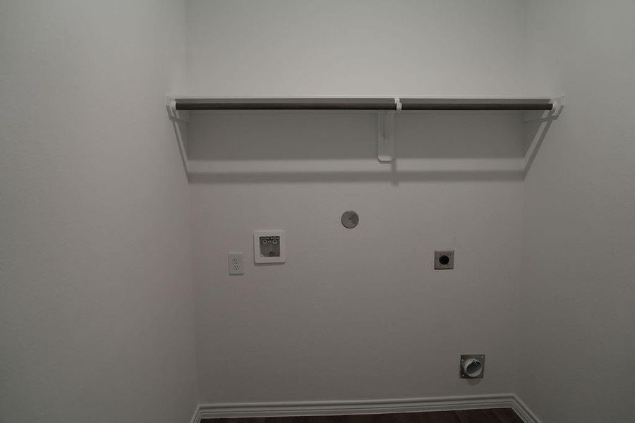 Spacious, unfurnished interior of a new home in , Dayton (Image 14).