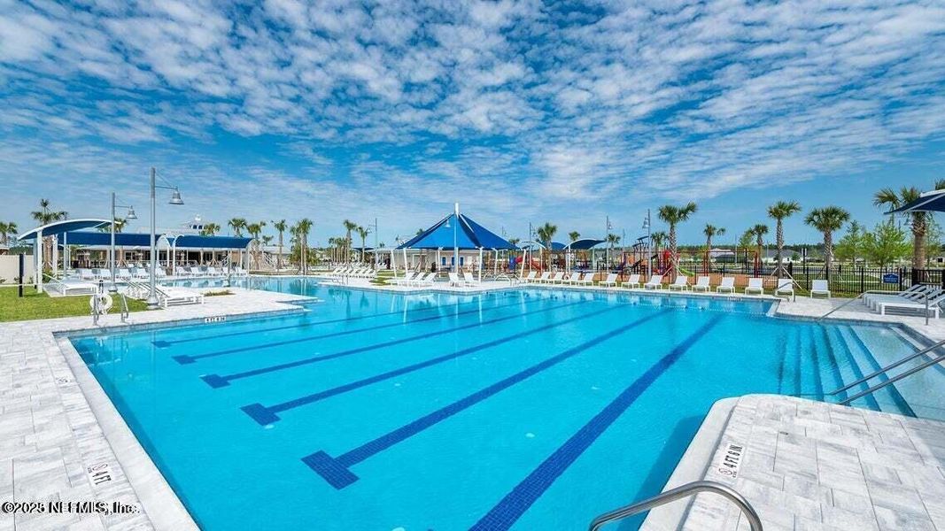 Community amenities in Silver Landing at SilverLeaf, St. Augustine (Image 44).