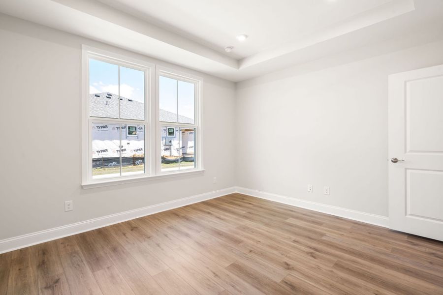 Spacious, unfurnished interior of a new home in Sun City Hilton Head, Bluffton (Image 12).