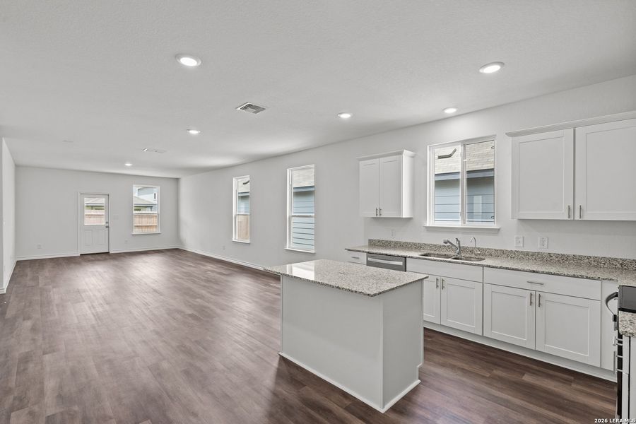 Furnished interior view inside a new home in Cinco Lakes, San Antonio (Image 11).
