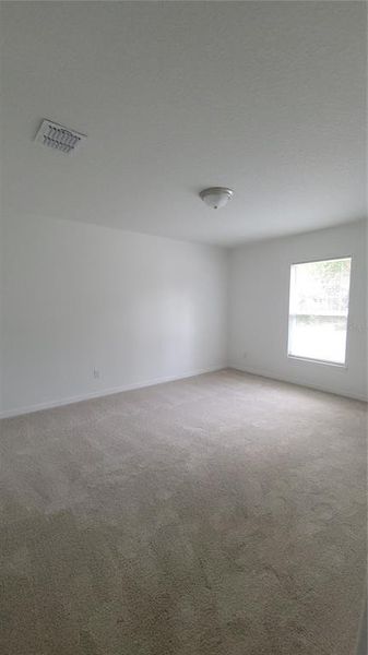 Spacious, unfurnished interior of a new home in , Daytona Beach (Image 17).
