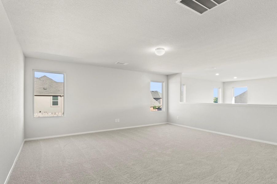 Spacious, unfurnished interior of a new home in Oaks at San Gabriel, Georgetown (Image 30).