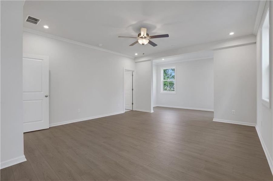 Spacious, unfurnished interior of a new home in Poppy at GreenHouse, Marietta (Image 19).