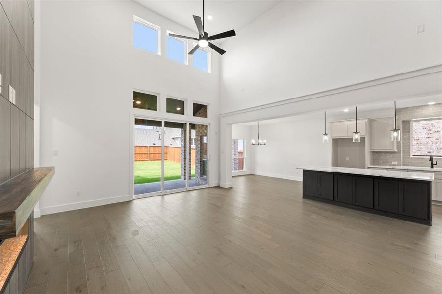 Spacious, unfurnished interior of a new home in Inspiration, Lucas (Image 24).