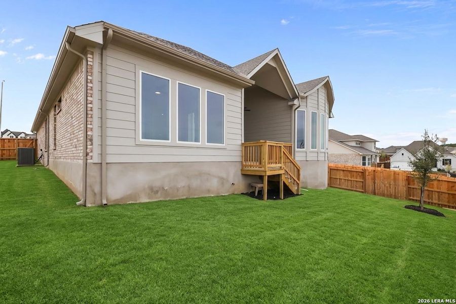 Exterior details and patio area of a home in Homestead, Schertz (Image 3).