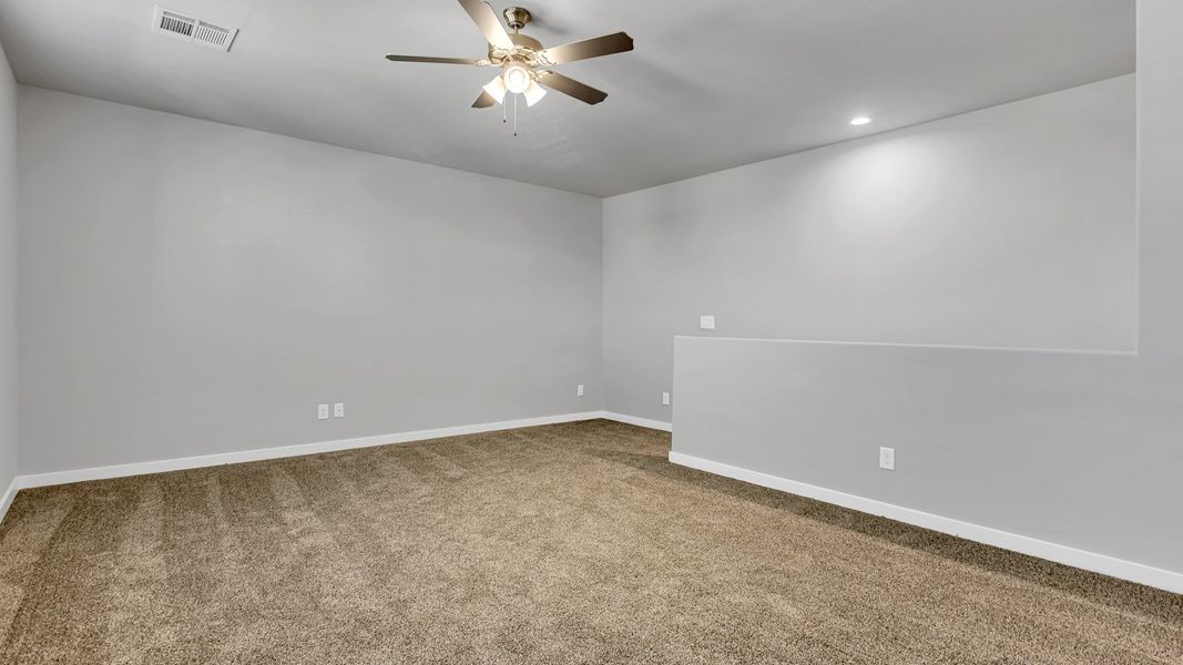 Spacious, unfurnished interior of a new home in Northwest Passage, Midland (Image 17). Spacious, unfurnished interior of a new home in Northwest Passage, Midland (Image 17).