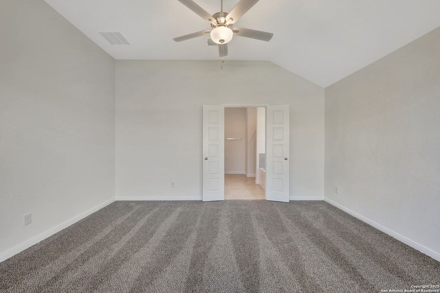 Spacious, unfurnished interior of a new home in Park Place, New Braunfels (Image 39). Spacious, unfurnished interior of a new home in Park Place, New Braunfels (Image 39).