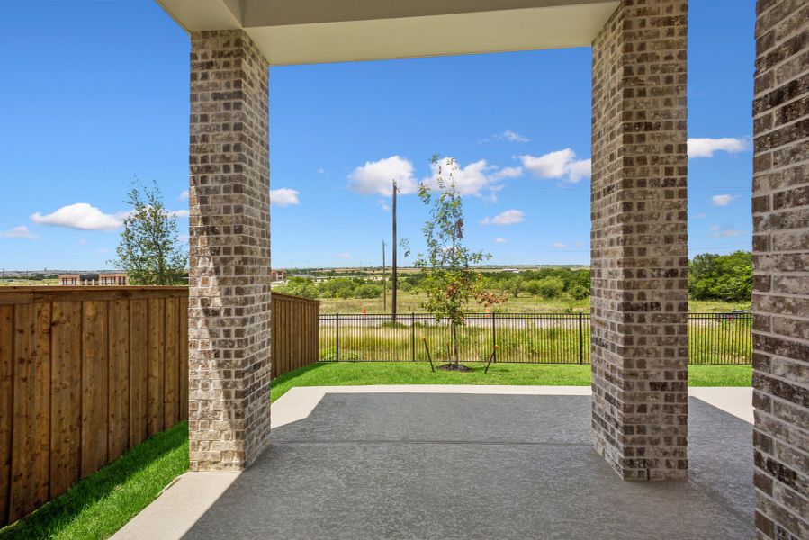 Exterior details and patio area of a home in Walsh Classic, Fort Worth (Image 3).