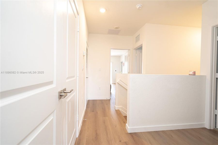 Spacious, unfurnished interior of a new home in , Homestead (Image 19).