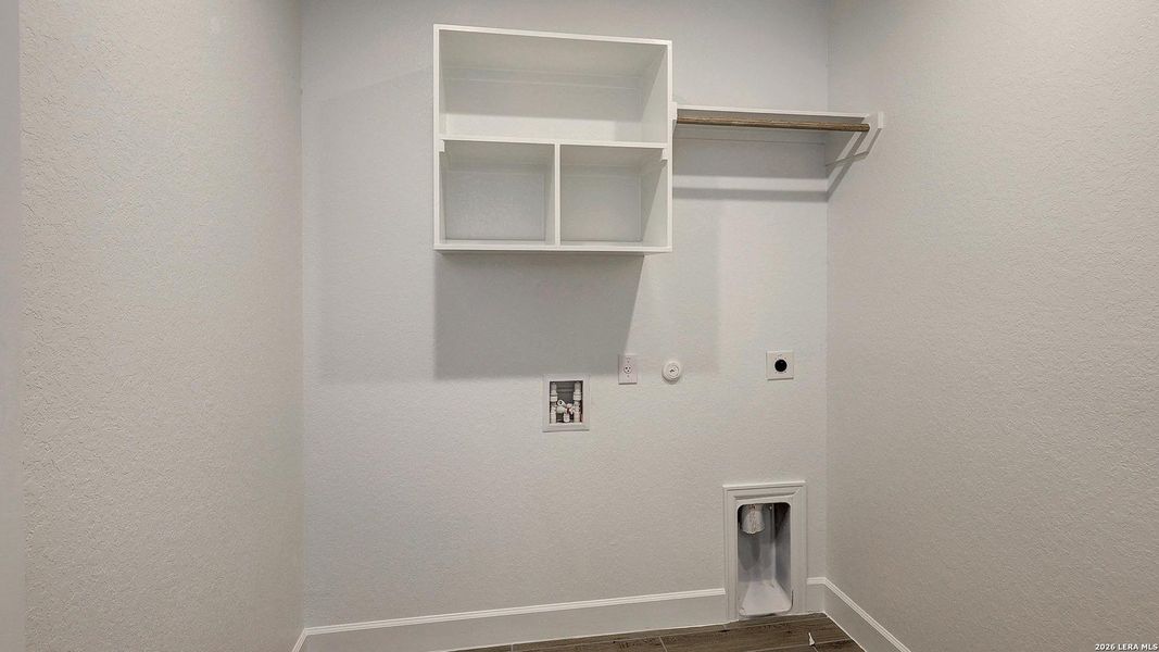 Spacious, unfurnished interior of a new home in Arcadia Ridge, San Antonio (Image 21). Spacious, unfurnished interior of a new home in Arcadia Ridge, San Antonio (Image 21).