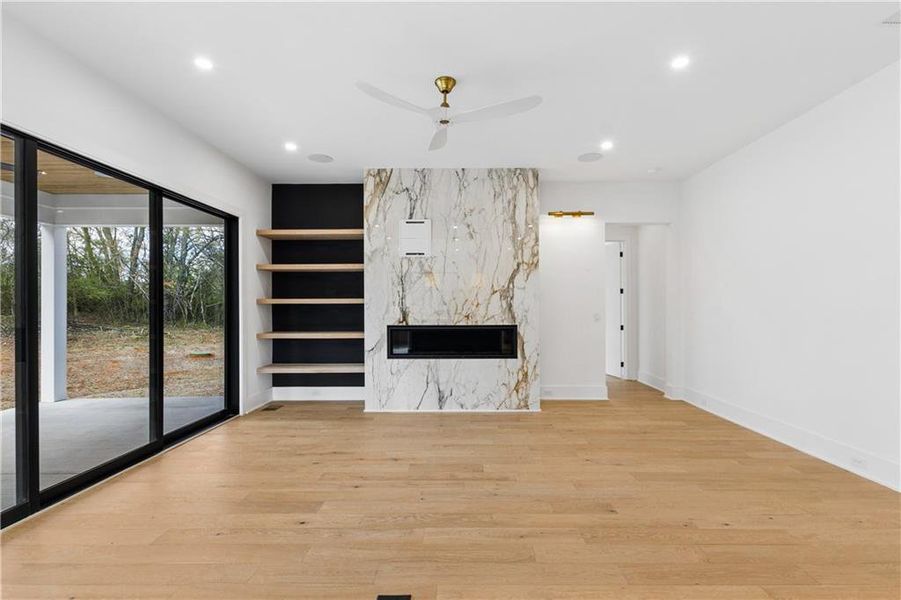 Spacious, unfurnished interior of a new home in , Roswell (Image 21).