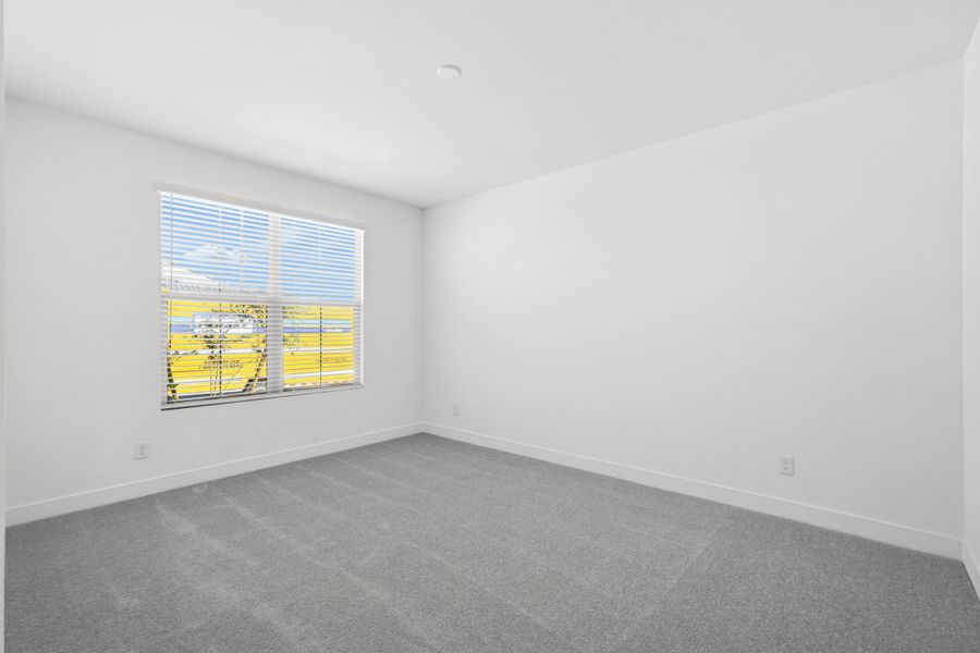 Spacious, unfurnished interior of a new home in Artisan at Asante, Surprise (Image 28).