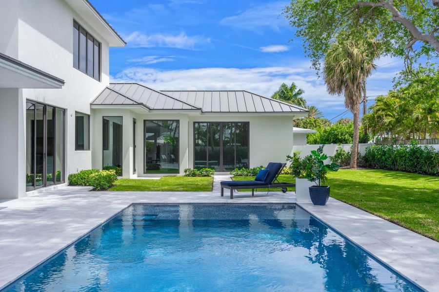 35-web-or-mls-2406 NE 13th Ct Fort Laude 35-web-or-mls-2406 NE 13th Ct Fort Laude