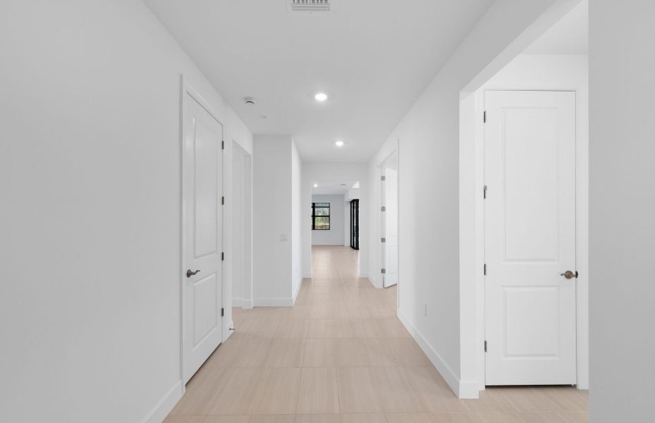Spacious, unfurnished interior of a new home in Del Webb Naples, Ave Maria (Image 20). Spacious, unfurnished interior of a new home in Del Webb Naples, Ave Maria (Image 20).