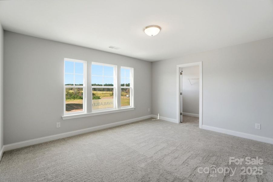 Spacious, unfurnished interior of a new home in The Enclave at Laurelbrook, Sherrills Ford (Image 27).