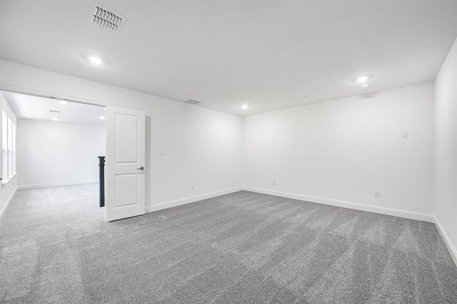 Spacious, unfurnished interior of a new home in Stoneridge, Melissa (Image 15). Spacious, unfurnished interior of a new home in Stoneridge, Melissa (Image 15).