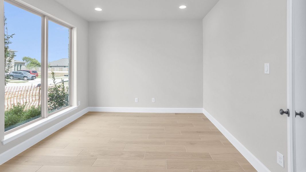 Spacious, unfurnished interior of a new home in Everly, Hockley (Image 11).