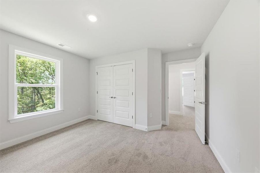 Spacious, unfurnished interior of a new home in Tuscany Hills, Douglasville (Image 33).