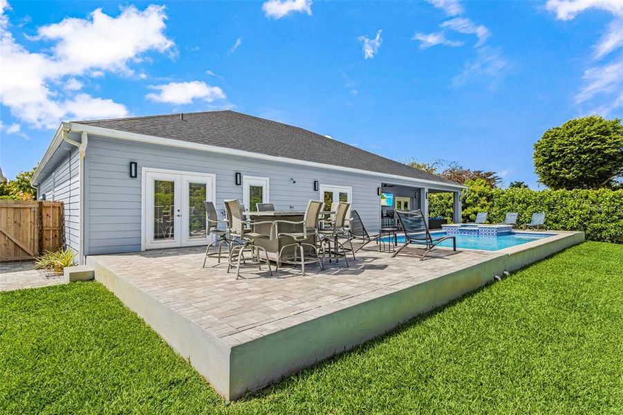 Exterior details and patio area of a home in , Fort Myers (Image 29). Exterior details and patio area of a home in , Fort Myers (Image 29).