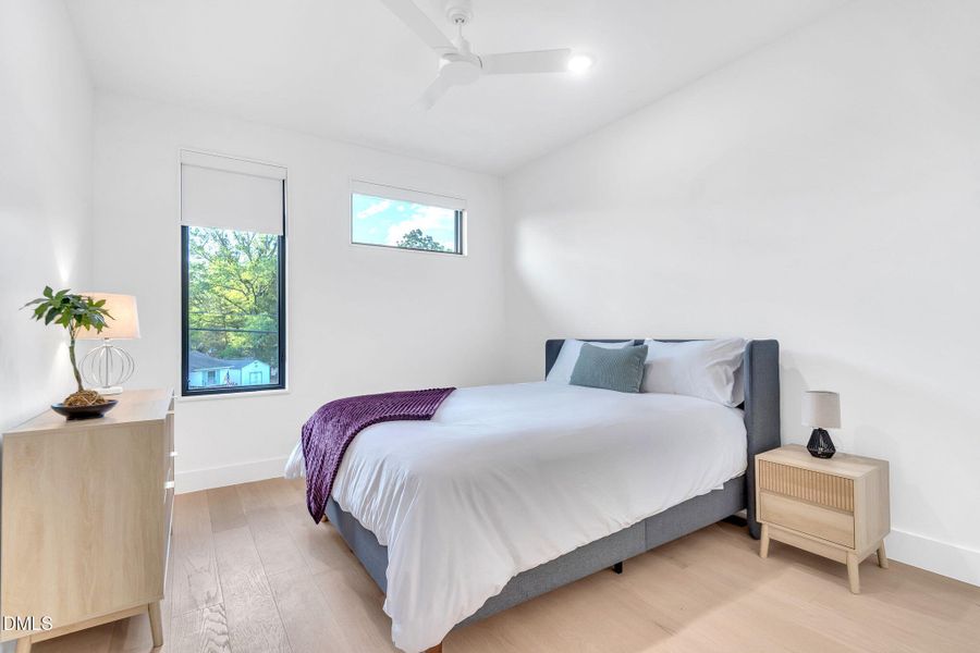 12-web-or-mls-DSC04854 12-web-or-mls-DSC04854