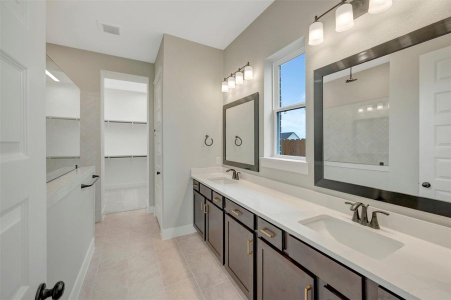 Furnished interior view inside a new home in Elyson - Reserve Collection, Katy (Image 10).