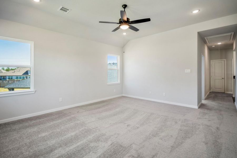 Spacious, unfurnished interior of a new home in ARTAVIA 55' Lots, Conroe (Image 22). Spacious, unfurnished interior of a new home in ARTAVIA 55' Lots, Conroe (Image 22).
