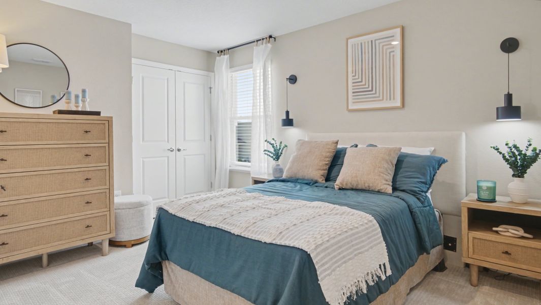 Representative furnished interior of a home built from the Lexington by Maronda Homes in Cassie Oaks, Jacksonville (Image 27).