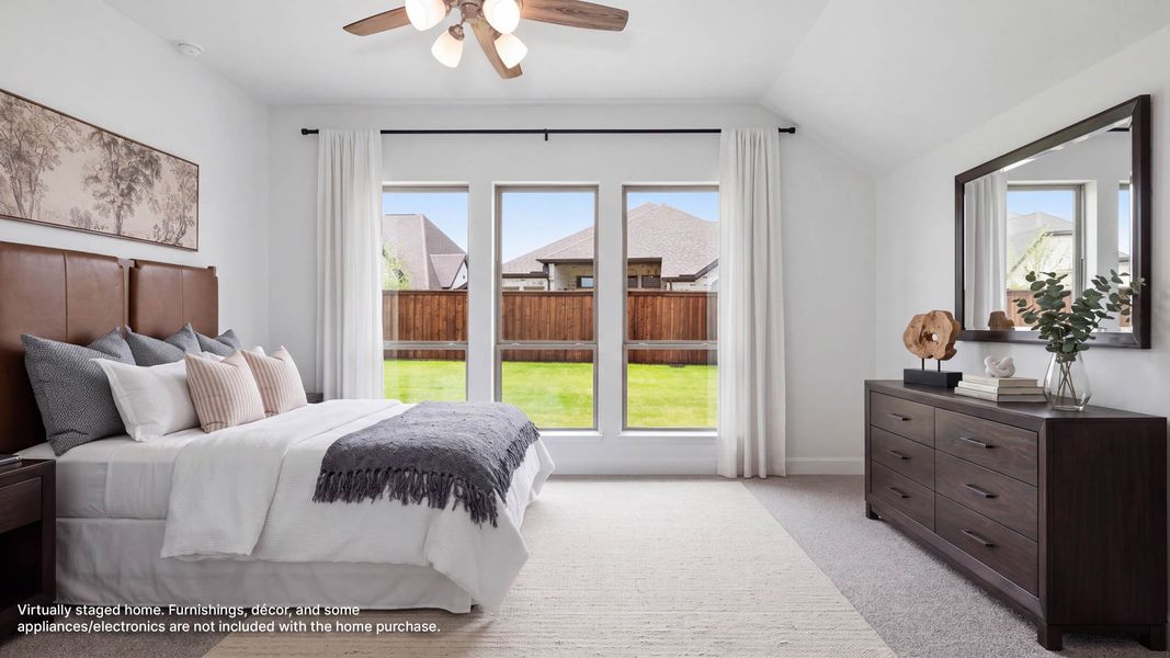 Furnished interior view inside a new home in Myrtle Creek, Waxahachie (Image 10).