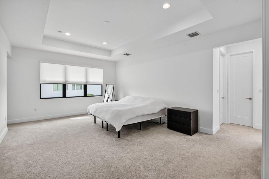 Furnished interior view inside a new home in , Boca Raton (Image 51).
