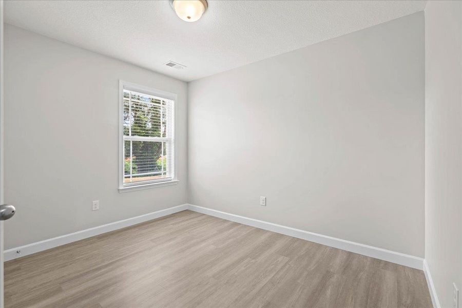 Spacious, unfurnished interior of a new home in New Prospect Haven, Inman (Image 19).